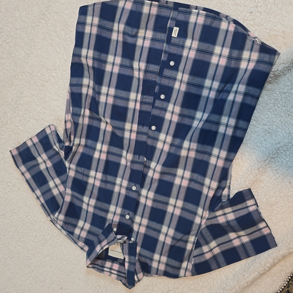 American Eagle button down
